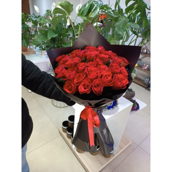 Vip 30 Kırmızı Gül